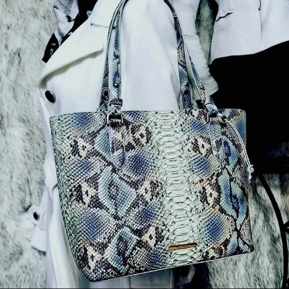 Brahmin Rare 2 PCS SET Holographic Purse bag tote handbag+ wallet NWT De… - Picture 3 of 14